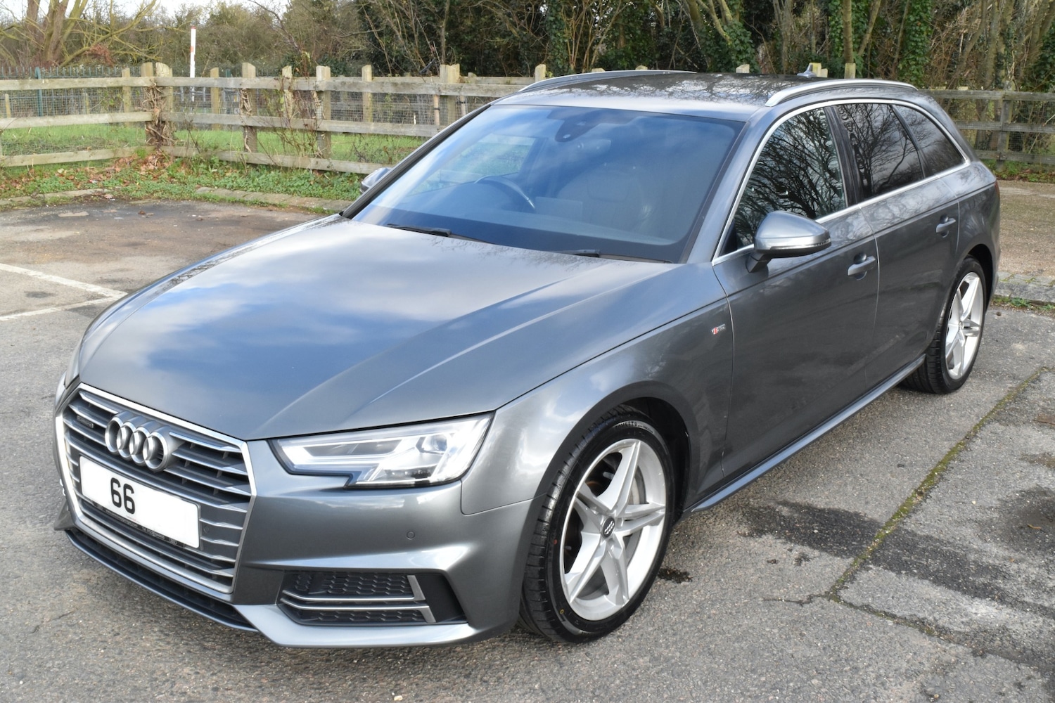 Used Audi A4 2016 for sale - 78057496: Photo 3