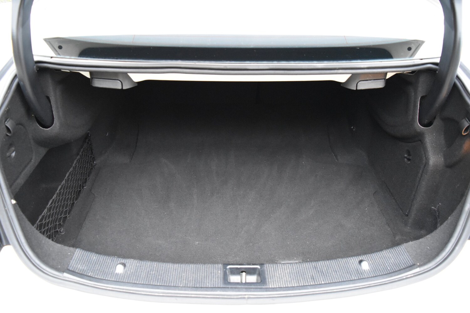 Used Mercedes-Benz E-Class 2015 for sale - 76093899: Photo 25