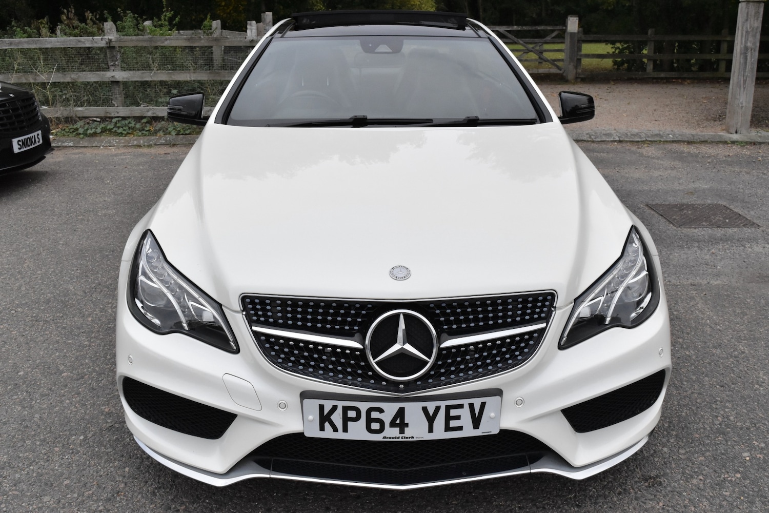 Used Mercedes-Benz E-Class 2015 for sale - 76093899: Photo 3