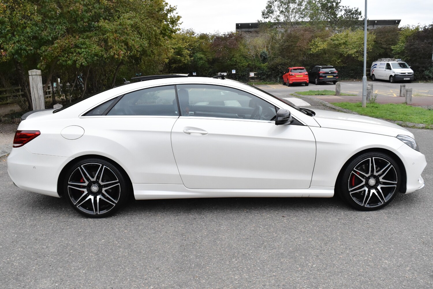 Used Mercedes-Benz E-Class 2015 for sale - 76093899: Photo 34