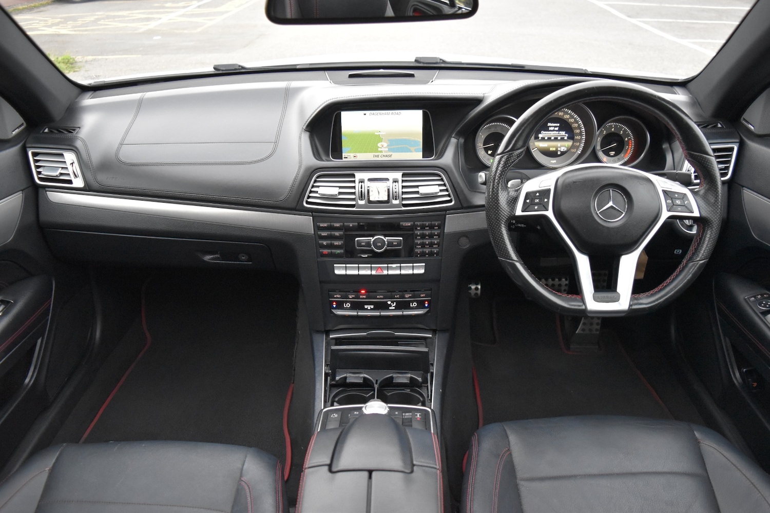 Used Mercedes-Benz E-Class 2015 for sale - 76093899: Photo 8
