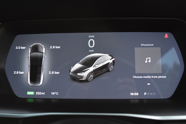 Used Tesla Model X 2017 for sale - 74520481: Photo 21