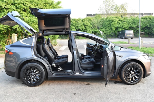 Used Tesla Model X 2017 for sale - 74520481: Photo 46