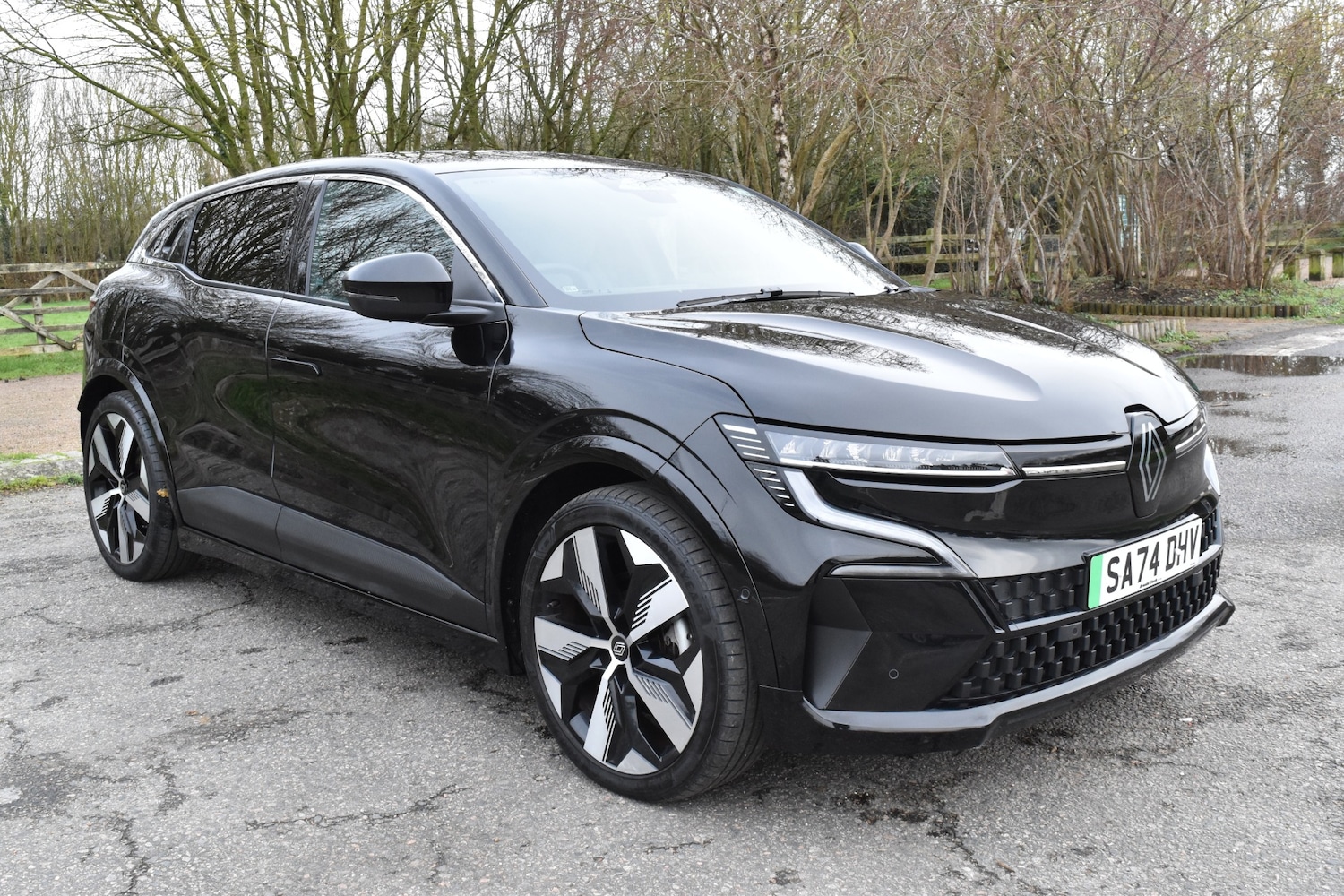 Used Renault Megane E Tech 2024 for sale - 77483834: Photo 2