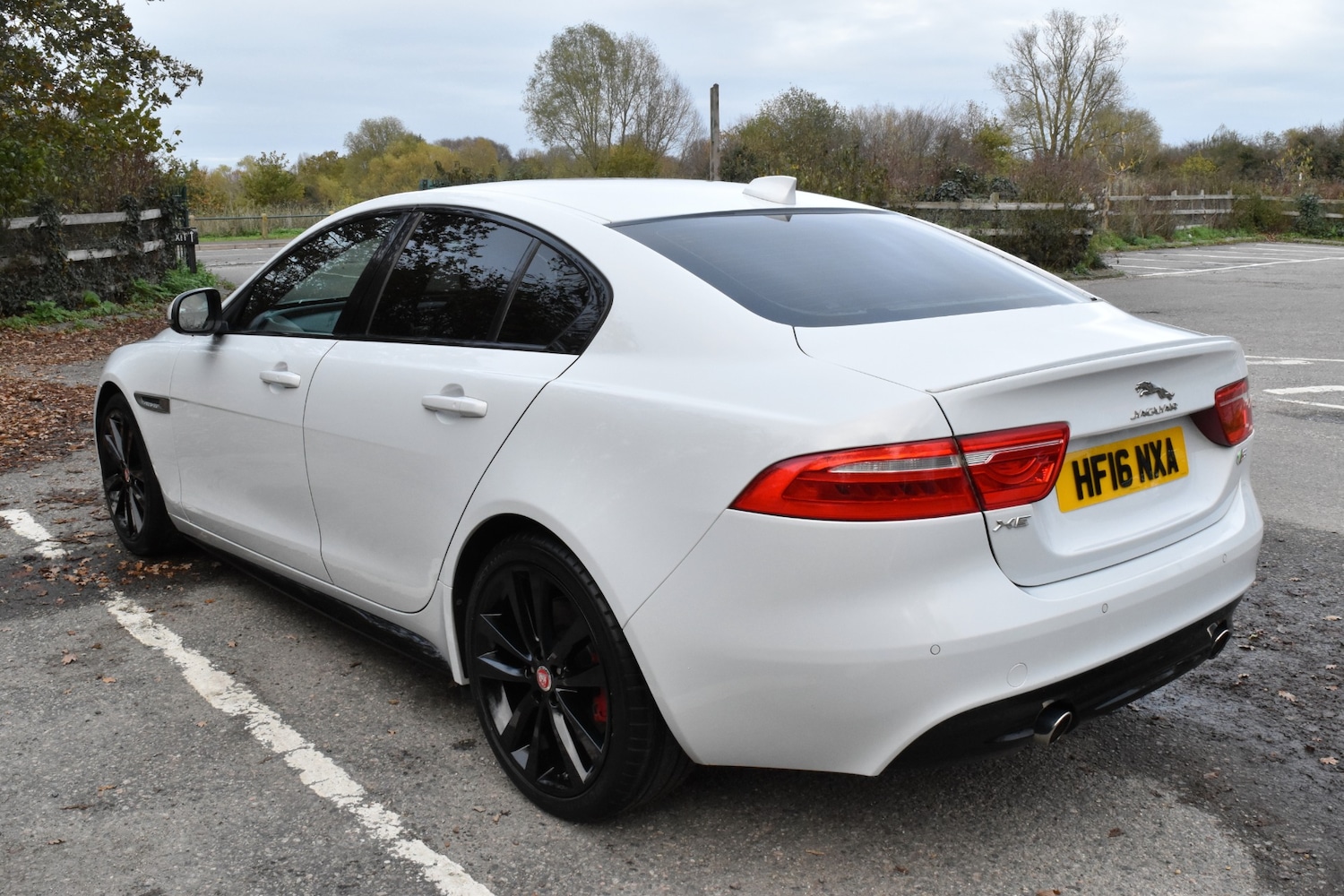 Used Jaguar XE 2016 for sale - 77228538: Photo 5