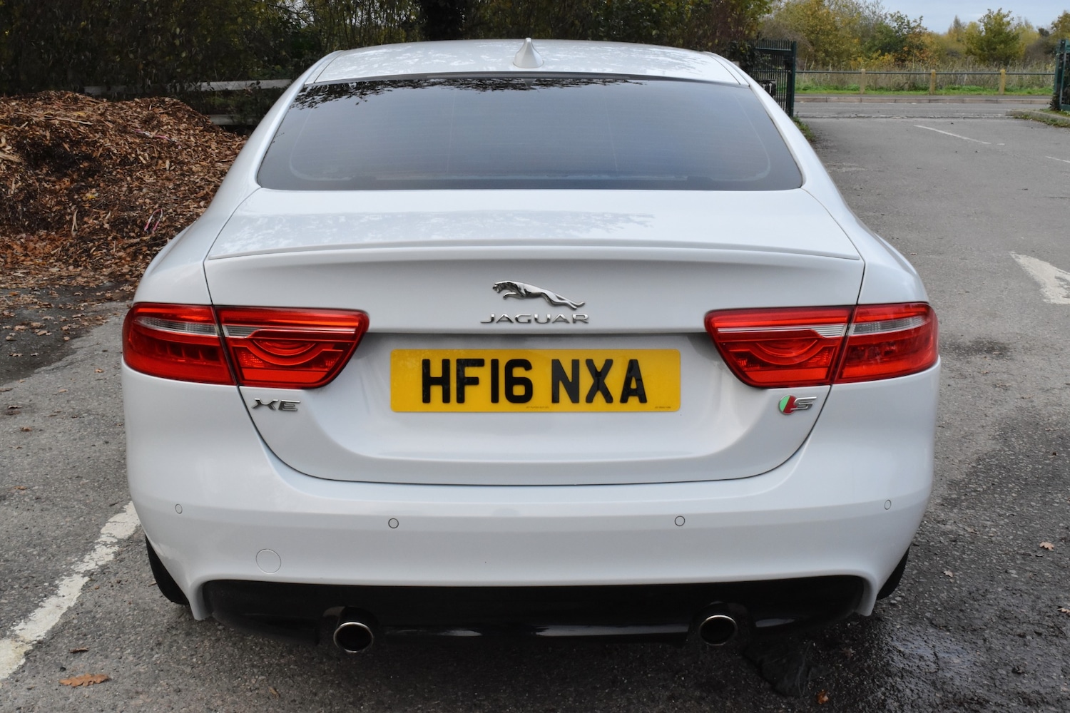 Used Jaguar XE 2016 for sale - 77228538: Photo 6