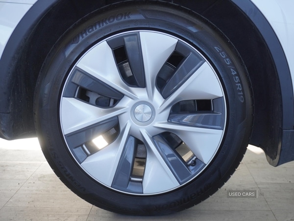 Used Tesla Model Y 2023 for sale - 76715698: Photo 2