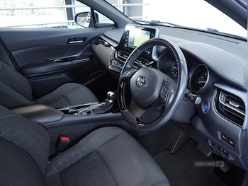 Used Toyota C-HR 2020 for sale - 79427115: Photo