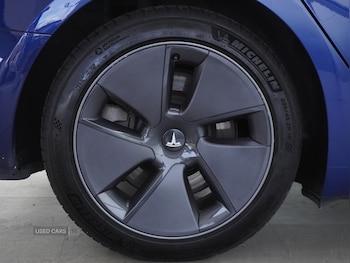 Used Tesla Model 3 2021 for sale - 76486193: Photo