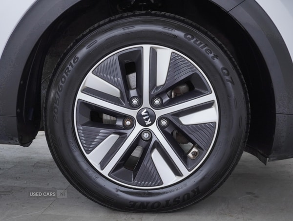 Used Kia Niro 2021 for sale - 76228141: Photo 2