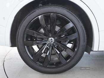 Used Volkswagen Touareg 2023 for sale - 77697032: Photo