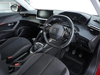 Used Peugeot 2008 2021 for sale - 79256627: Photo