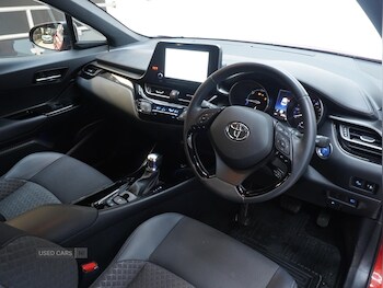 Used Toyota C-HR 2023 for sale - 77551085: Photo