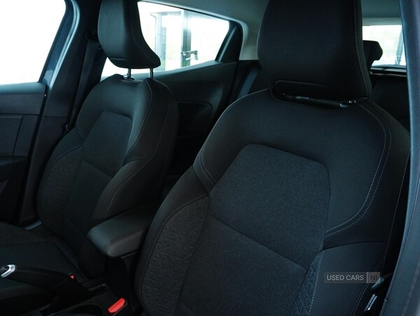 Used Renault Clio 2023 for sale - 76201502: Photo 29