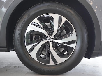 Used Volkswagen ID.4 2023 for sale - 79613501: Photo