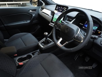 Used Renault Captur 2025 for sale - 77009011: Photo