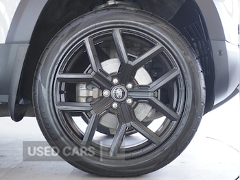 Used Land Rover Defender 2023 for sale - 78376461: Photo