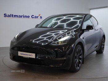 Tesla - Model Y