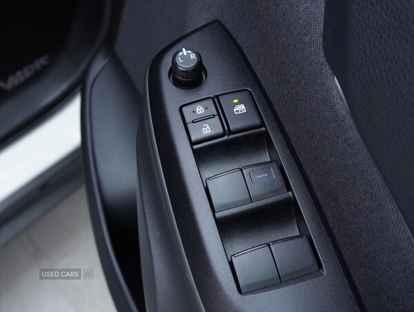 Used Toyota Yaris Cross 2022 for sale - 77587575: Photo 12