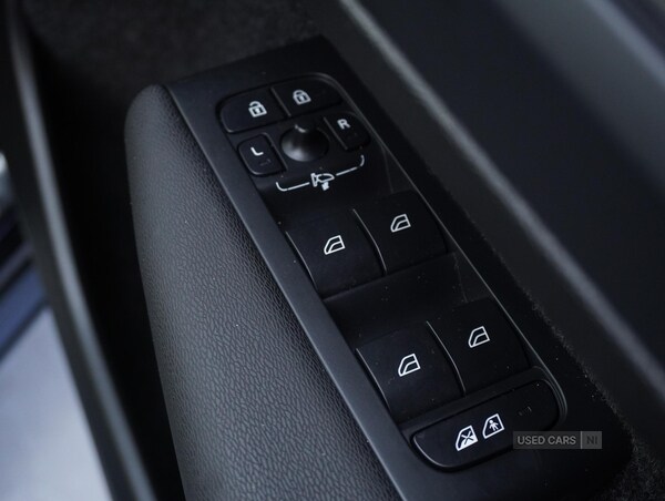 Used Volvo XC40 2023 for sale - 76248311: Photo 13