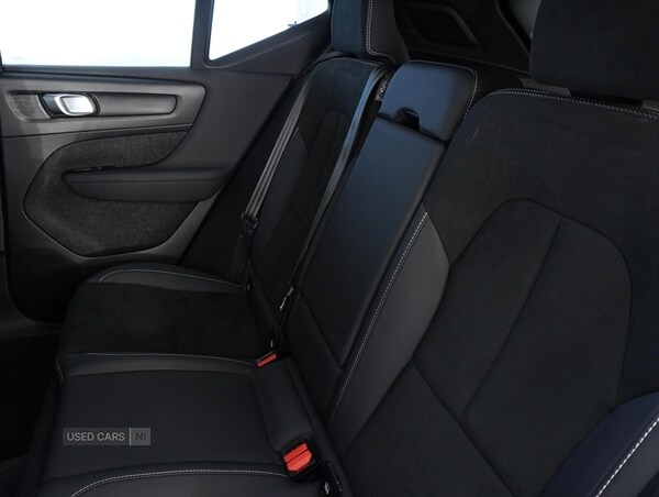 Used Volvo XC40 2023 for sale - 76248311: Photo 9