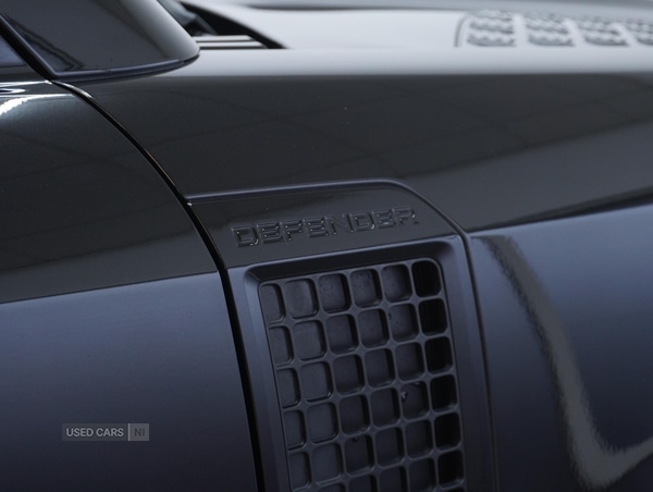 Used Land Rover Defender 2023 for sale - 77672306: Photo 32