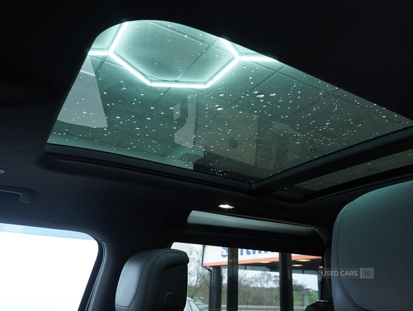 Used Land Rover Defender 2023 for sale - 77672306: Photo 9