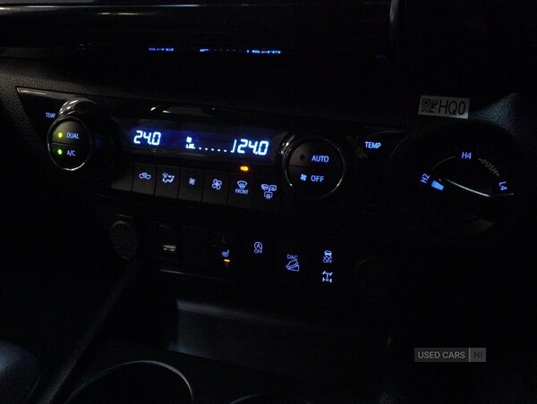 Used Toyota Hilux 2023 for sale - 76593048: Photo 19