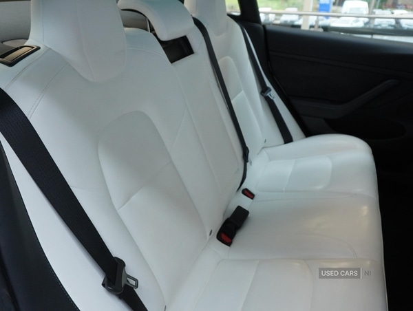 Used Tesla Model 3 2021 for sale - 76646539: Photo 9