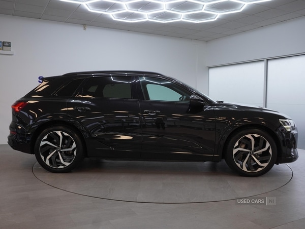 Used Audi e-tron 2021 for sale - 76399707: Photo 4