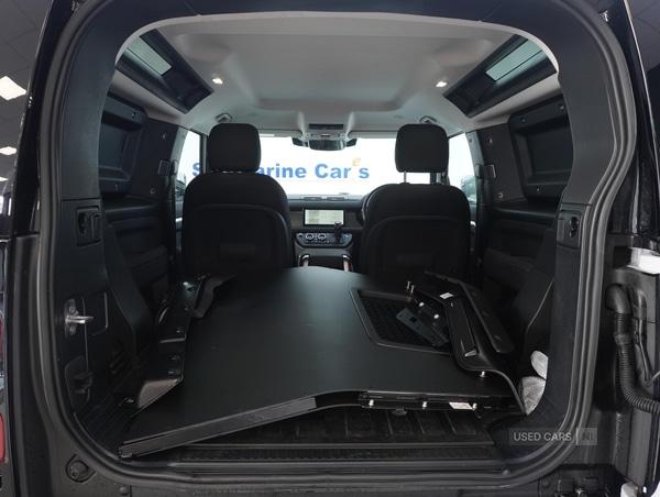 Used Land Rover Defender 2023 for sale - 77684603: Photo 7