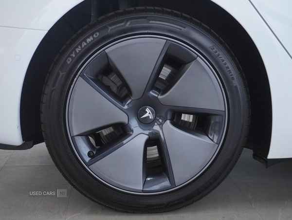 Used Tesla Model 3 2021 for sale - 76378169: Photo 2