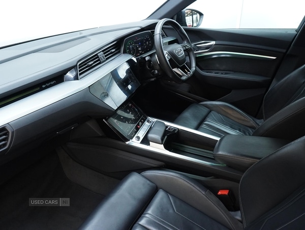 Used Audi e-tron 2021 for sale - 78059052: Photo 9