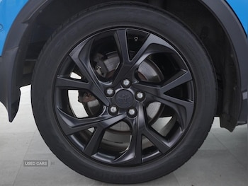 Used Toyota C-HR 2018 for sale - 76378184: Photo