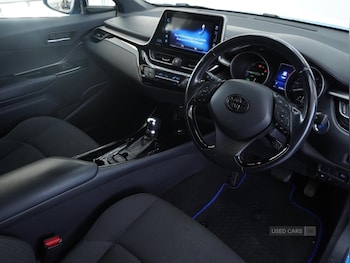 Used Toyota C-HR 2018 for sale - 76378184: Photo