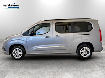 Used Toyota PROACE CITY Verso 2024 for sale - 77855661: Photo