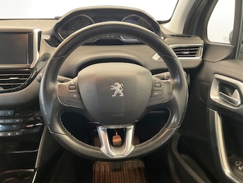 Used Peugeot 2008 2017 for sale - 75544464: Photo