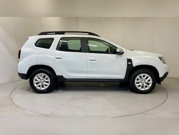 Used Dacia Duster 2023 for sale - 76873428: Photo
