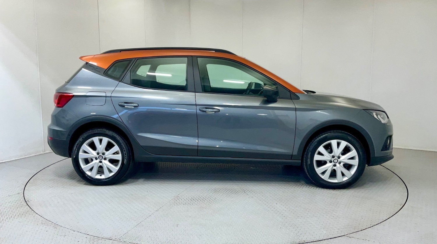 Used SEAT Arona 2017 for sale - 76873965: Photo 4