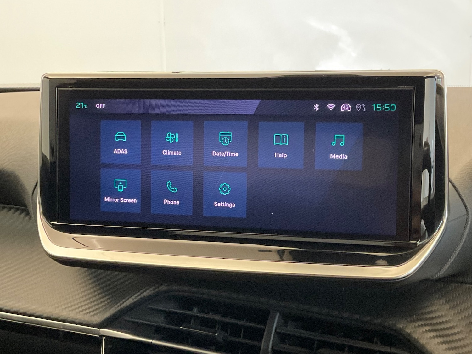 Used Peugeot 2008 2023 for sale - 76869339: Photo 8