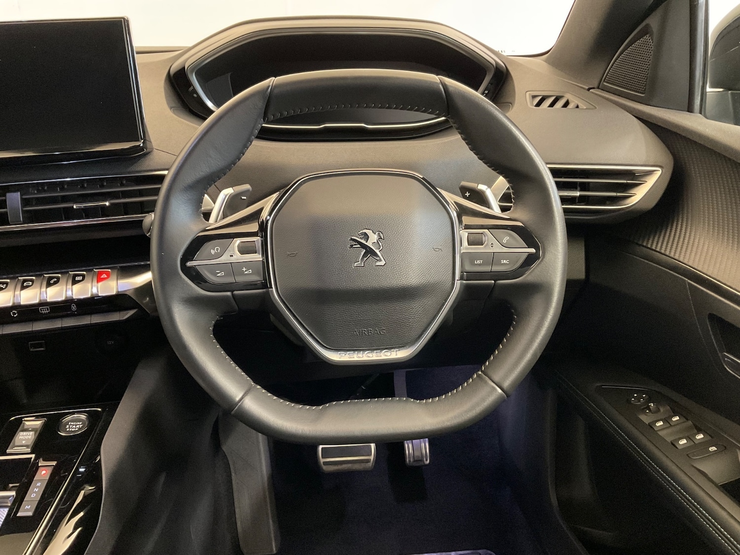 Used Peugeot 3008 2023 for sale - 76869562: Photo 3