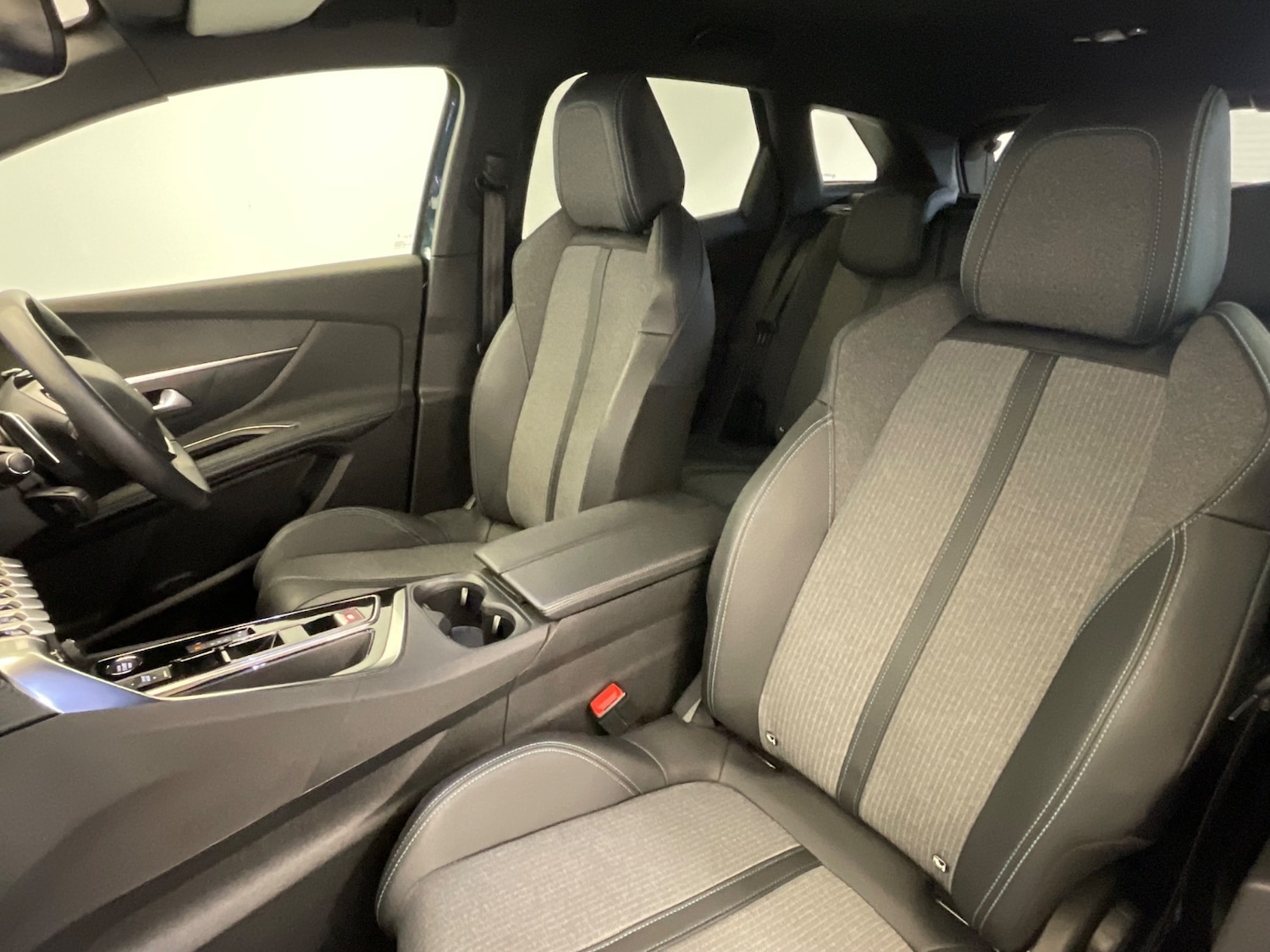 Used Peugeot 3008 2023 for sale - 76869562: Photo 49