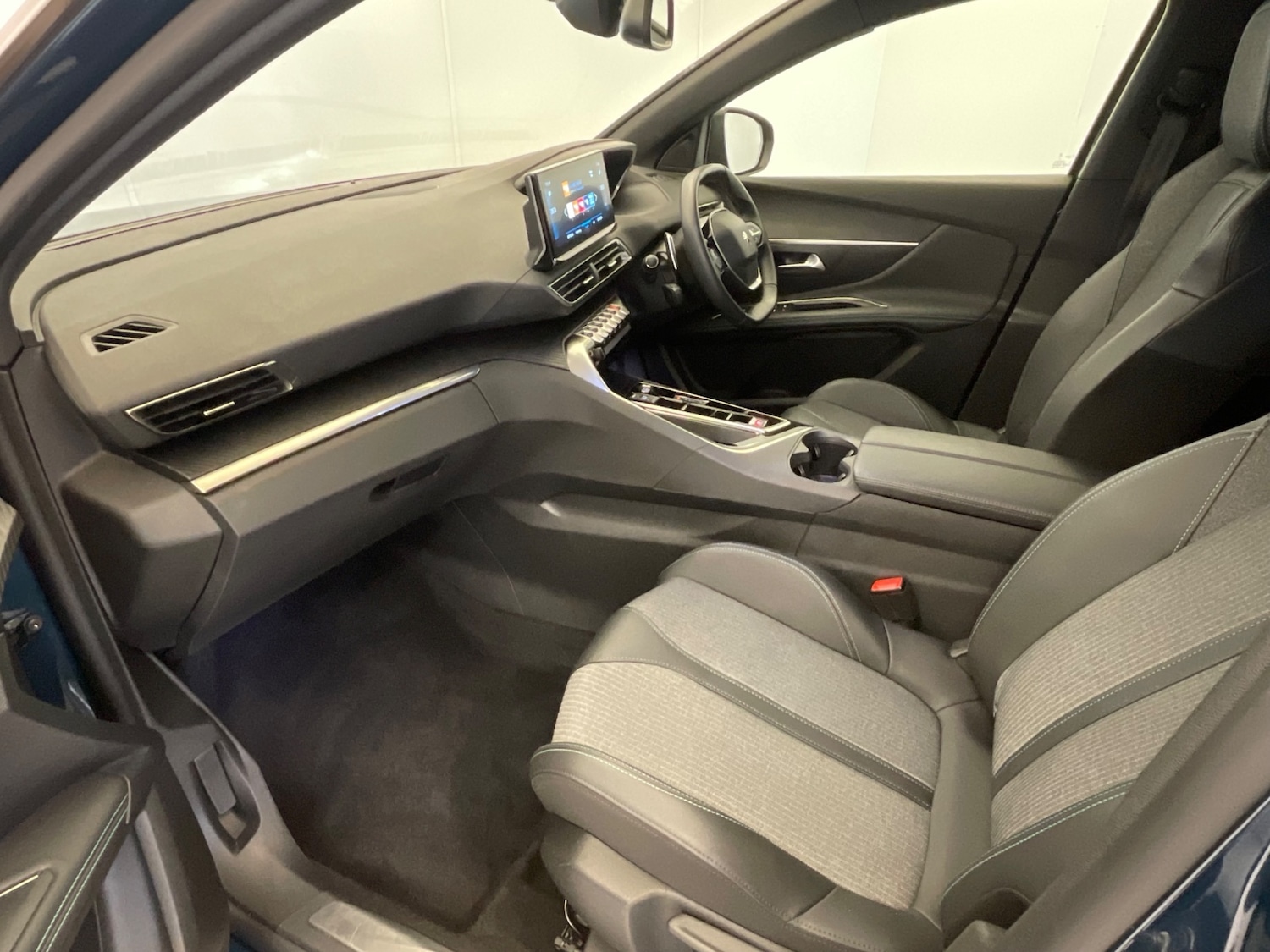 Used Peugeot 3008 2023 for sale - 76869562: Photo 9