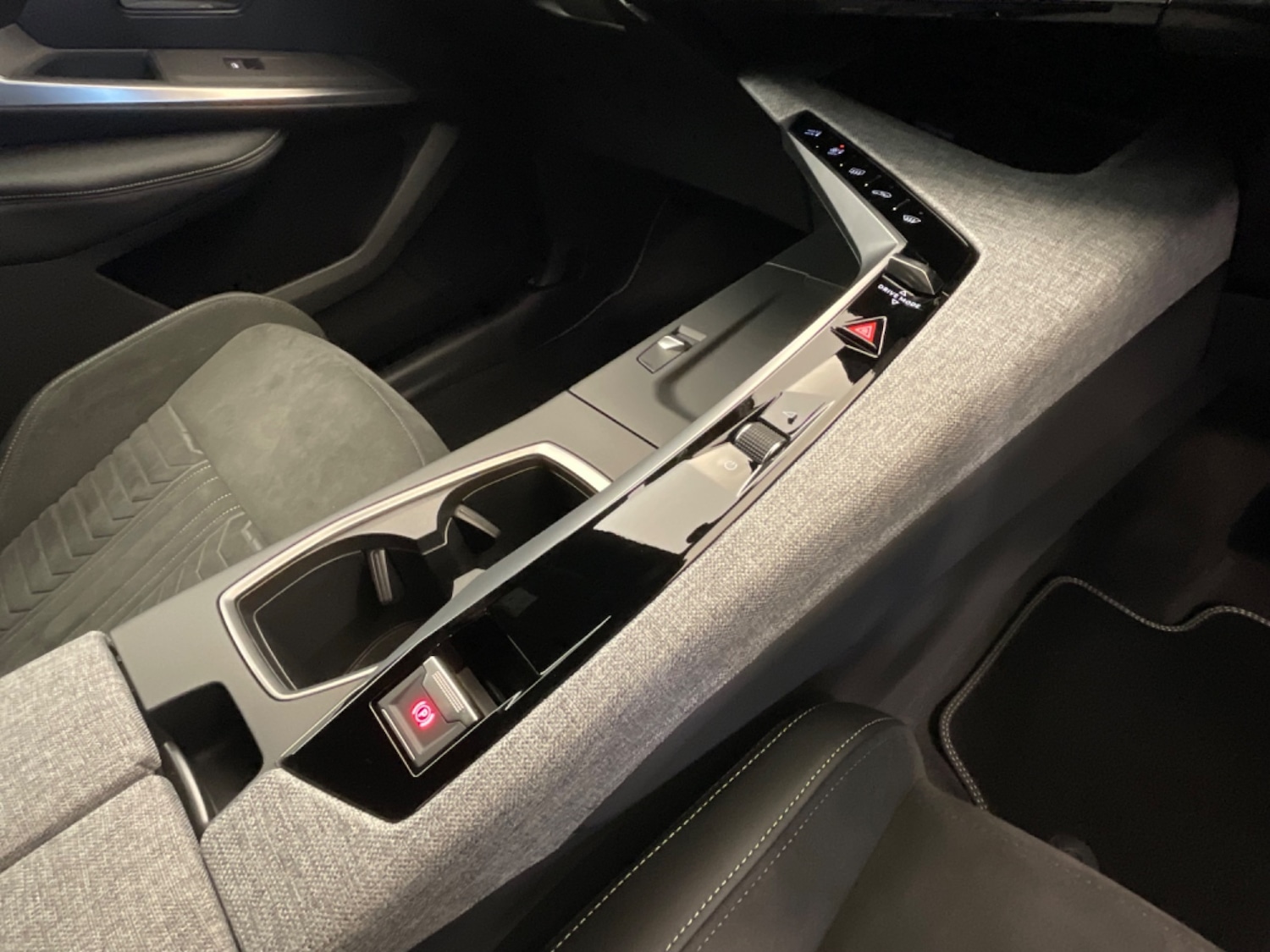 Used Peugeot 5008 2024 for sale - 76868607: Photo 11