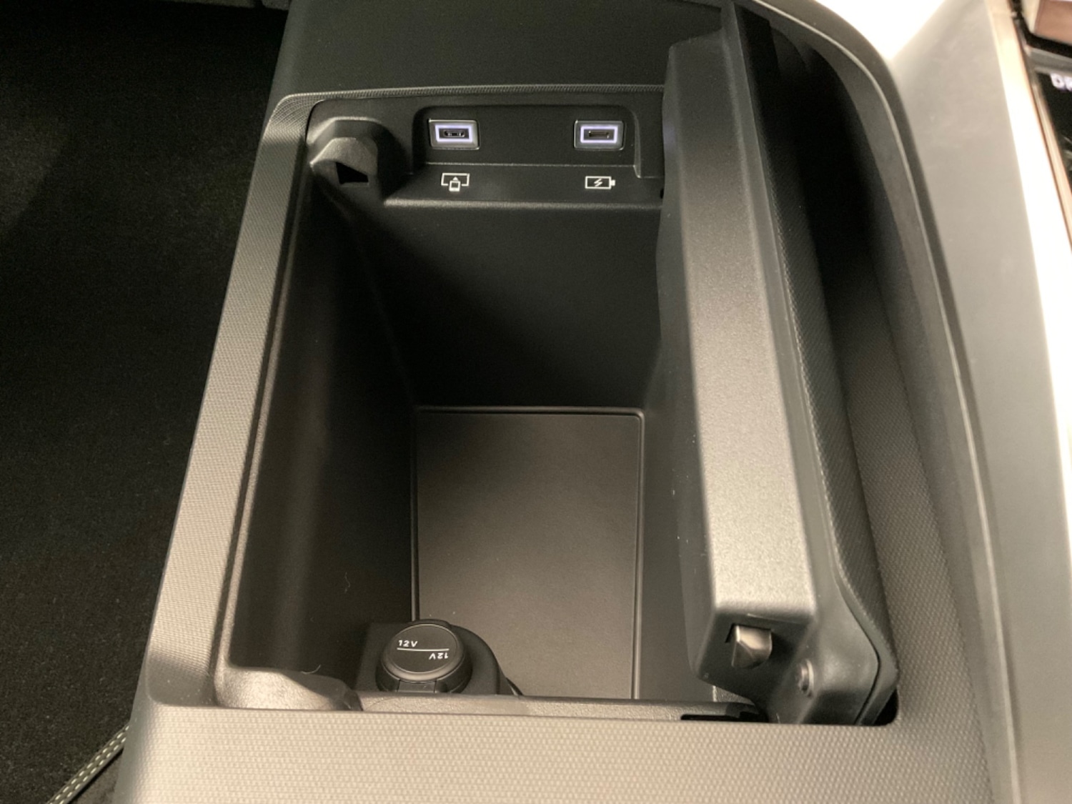 Used Peugeot 5008 2024 for sale - 76868607: Photo 23