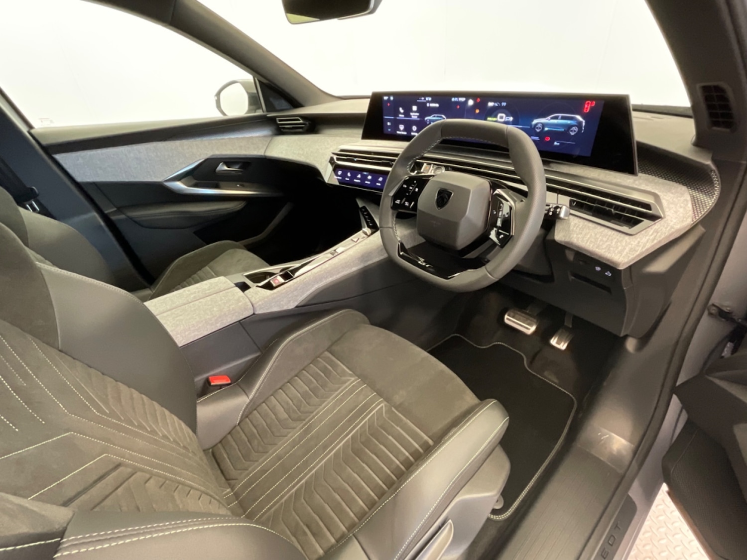 Used Peugeot 5008 2024 for sale - 76868607: Photo 29