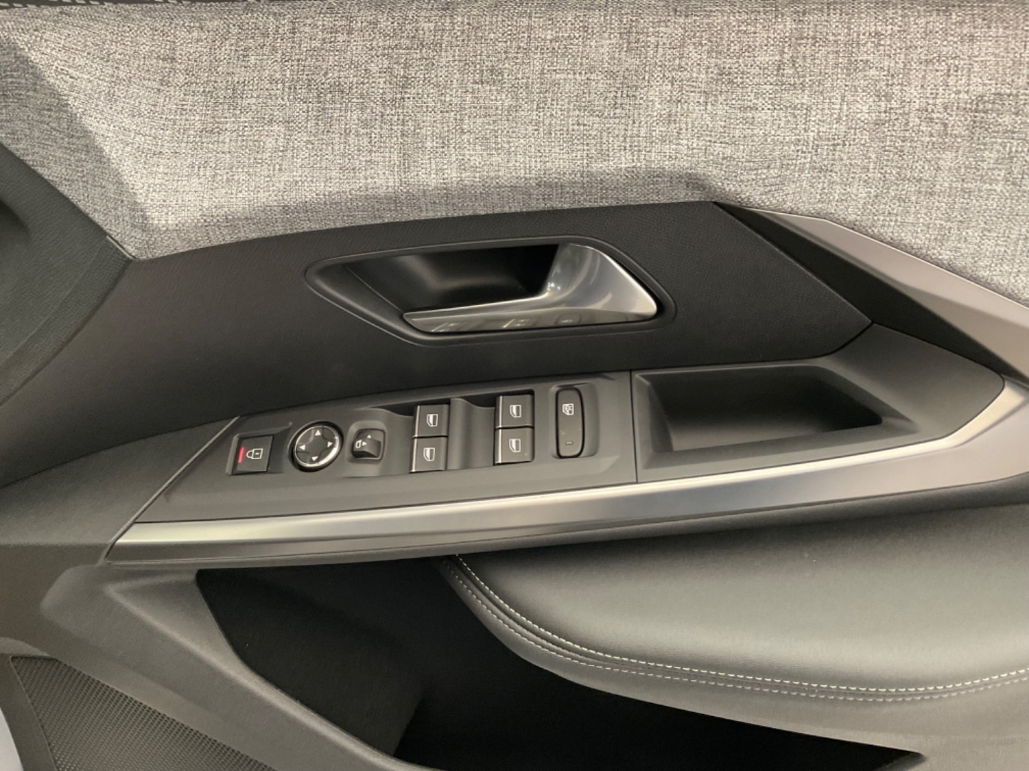 Used Peugeot 5008 2024 for sale - 76868607: Photo 30