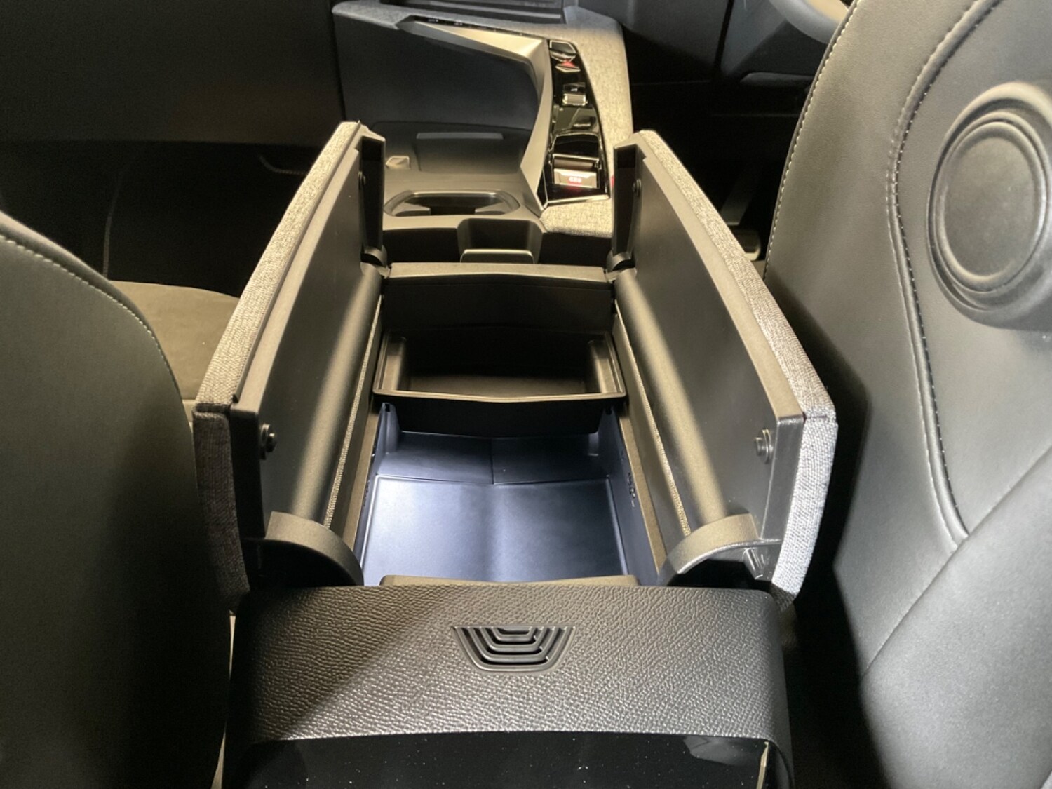 Used Peugeot 5008 2024 for sale - 76868607: Photo 36