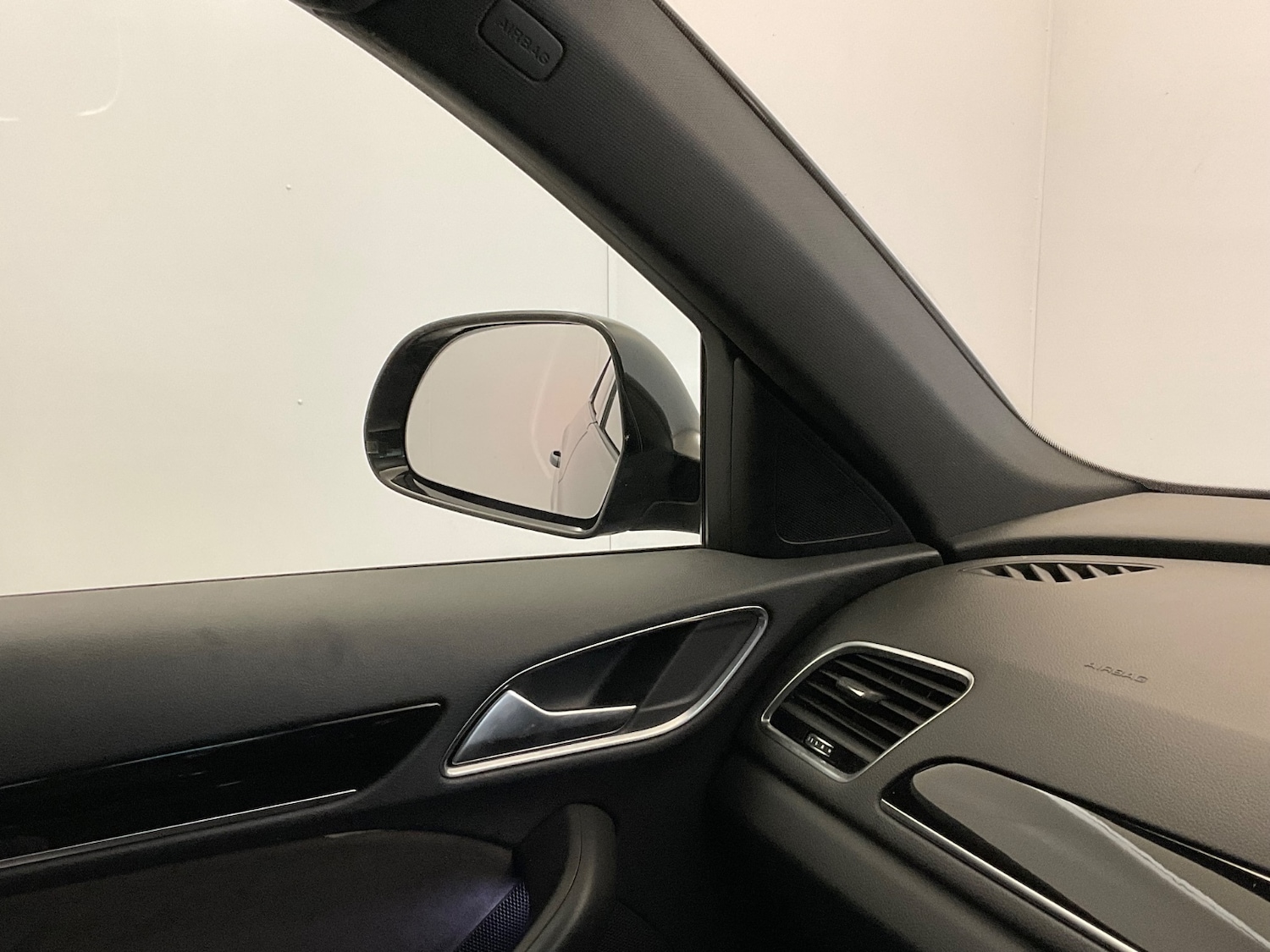 Used Audi Q3 2018 for sale - 76276475: Photo 29