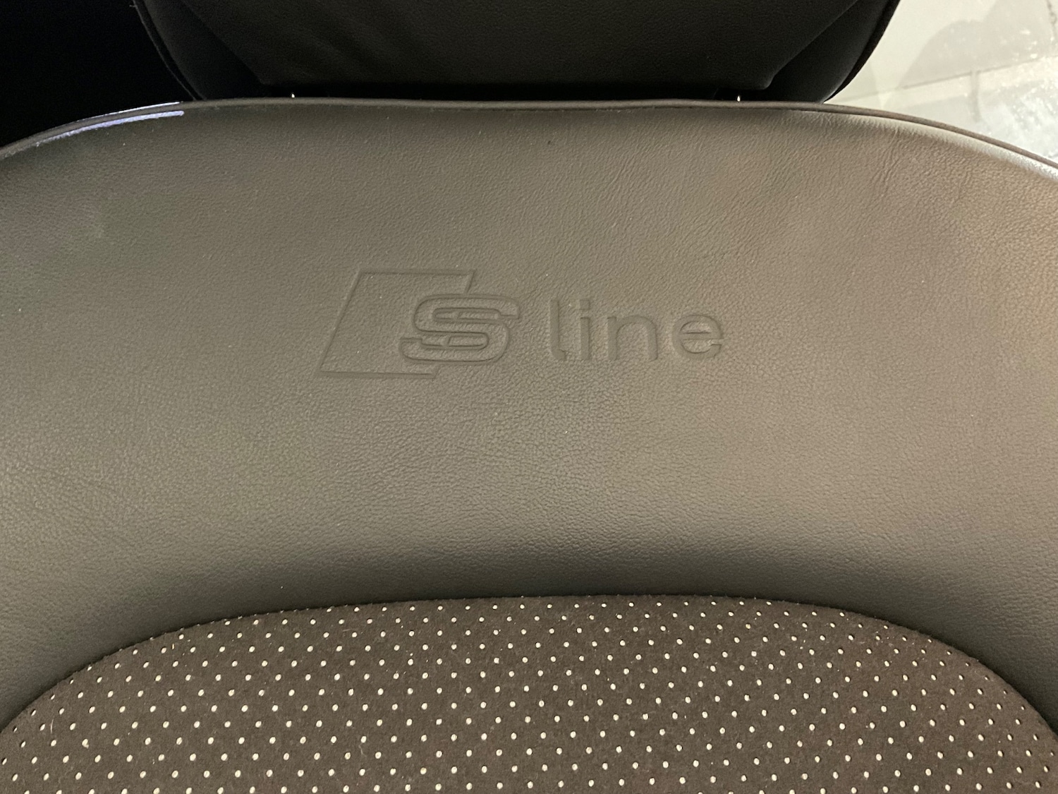 Used Audi Q3 2018 for sale - 76276475: Photo 30